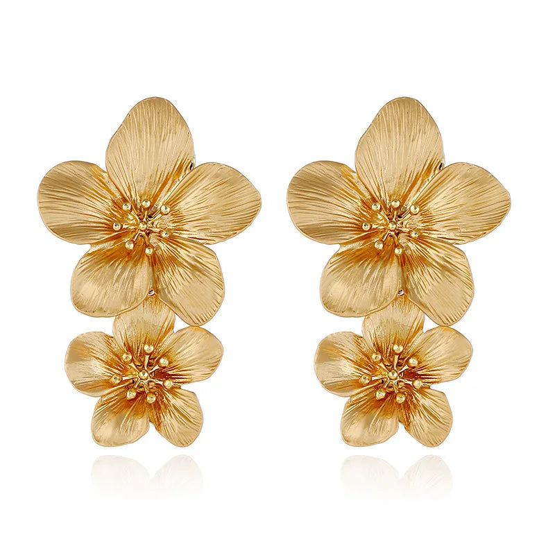 Cream Lacquered Layering Petals Daisy Big Flower Drop Earrings For Women